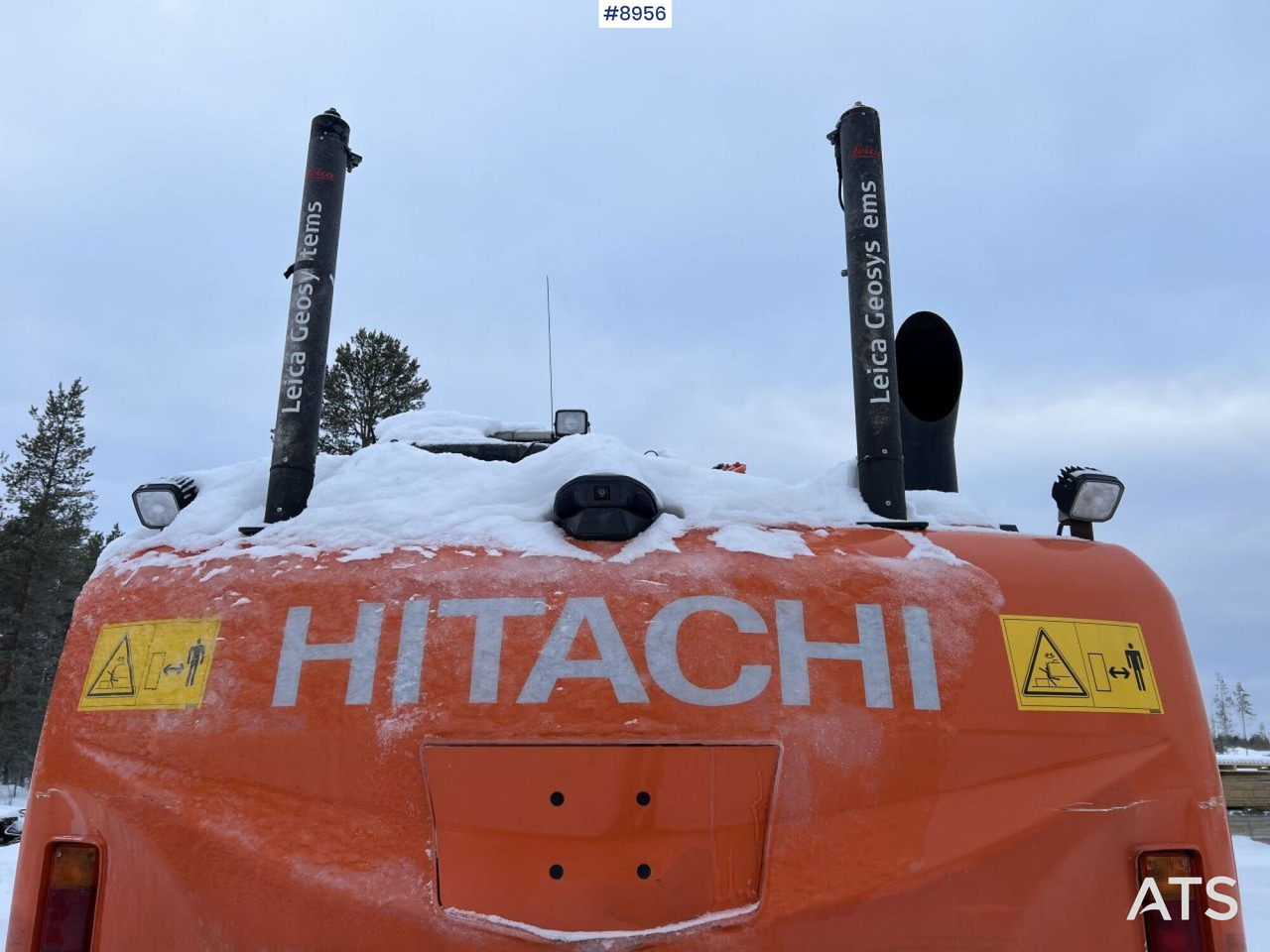 Hitachi ZX 170 W Wheeled excavator with tipper wagon and attachments - Mobilbagger: das Bild 5 Hitachi ZX 170 W Wheeled excavator with tipper wagon and attachments - Mobilbagger: das Bild 5