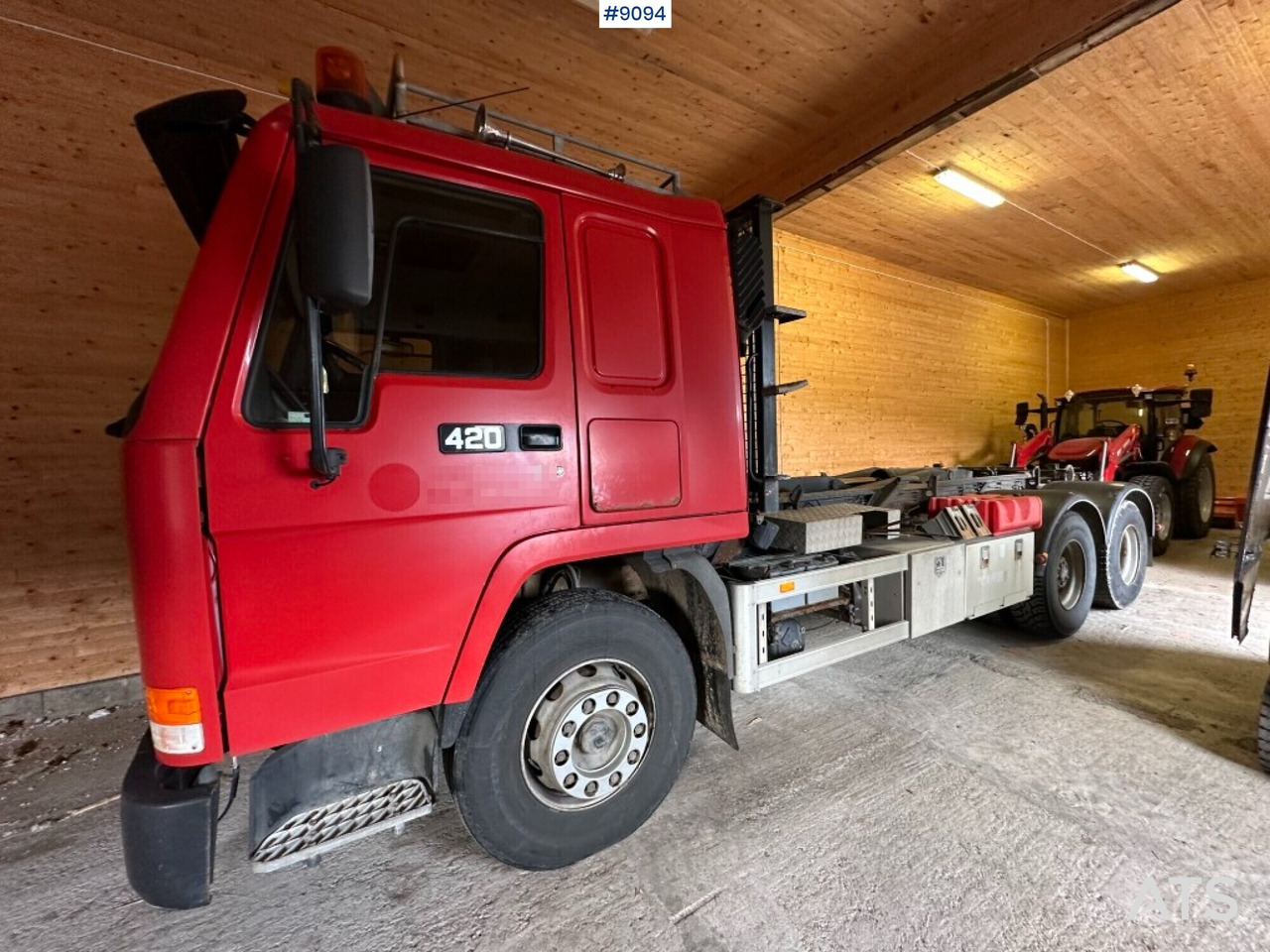 Hooklift, Volvo FL12 420 6x2 - Abrollkipper: das Bild 2 Hooklift, Volvo FL12 420 6x2 - Abrollkipper: das Bild 2