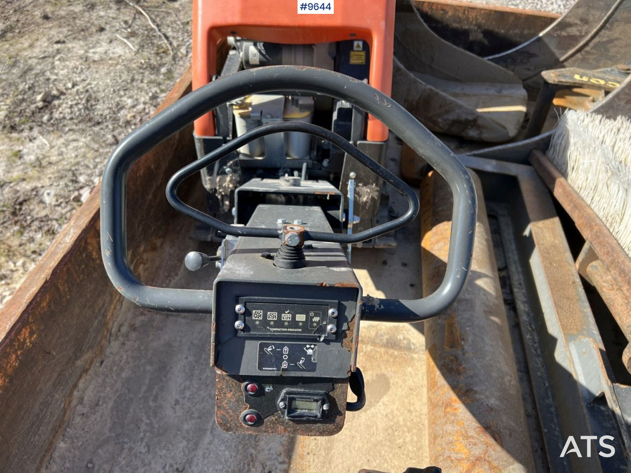Husqvarna LG504 Vibratory Plate - Rüttelplatte: das Bild 4 Husqvarna LG504 Vibratory Plate - Rüttelplatte: das Bild 4