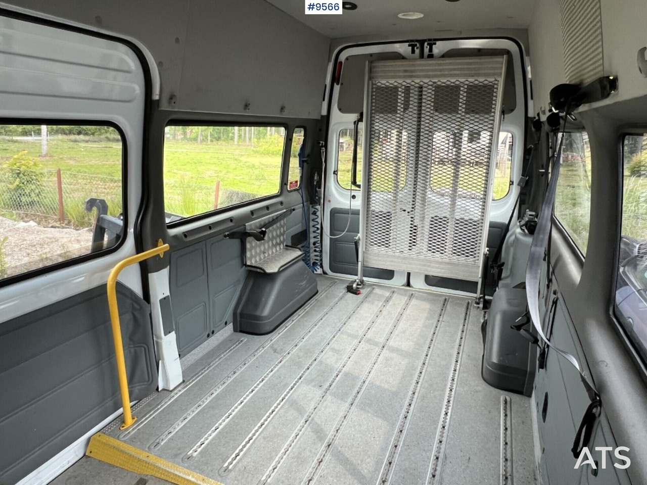 Minibus- Ford FDG6 Transit- Sold newly inspected - Kleinbus, Personentransporter: das Bild 5 Minibus- Ford FDG6 Transit- Sold newly inspected - Kleinbus, Personentransporter: das Bild 5