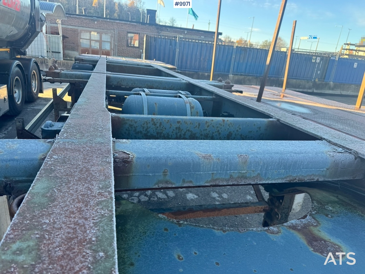 Schweriner CS40 container chassis. - Fahrgestell Auflieger: das Bild 2 Schweriner CS40 container chassis. - Fahrgestell Auflieger: das Bild 2