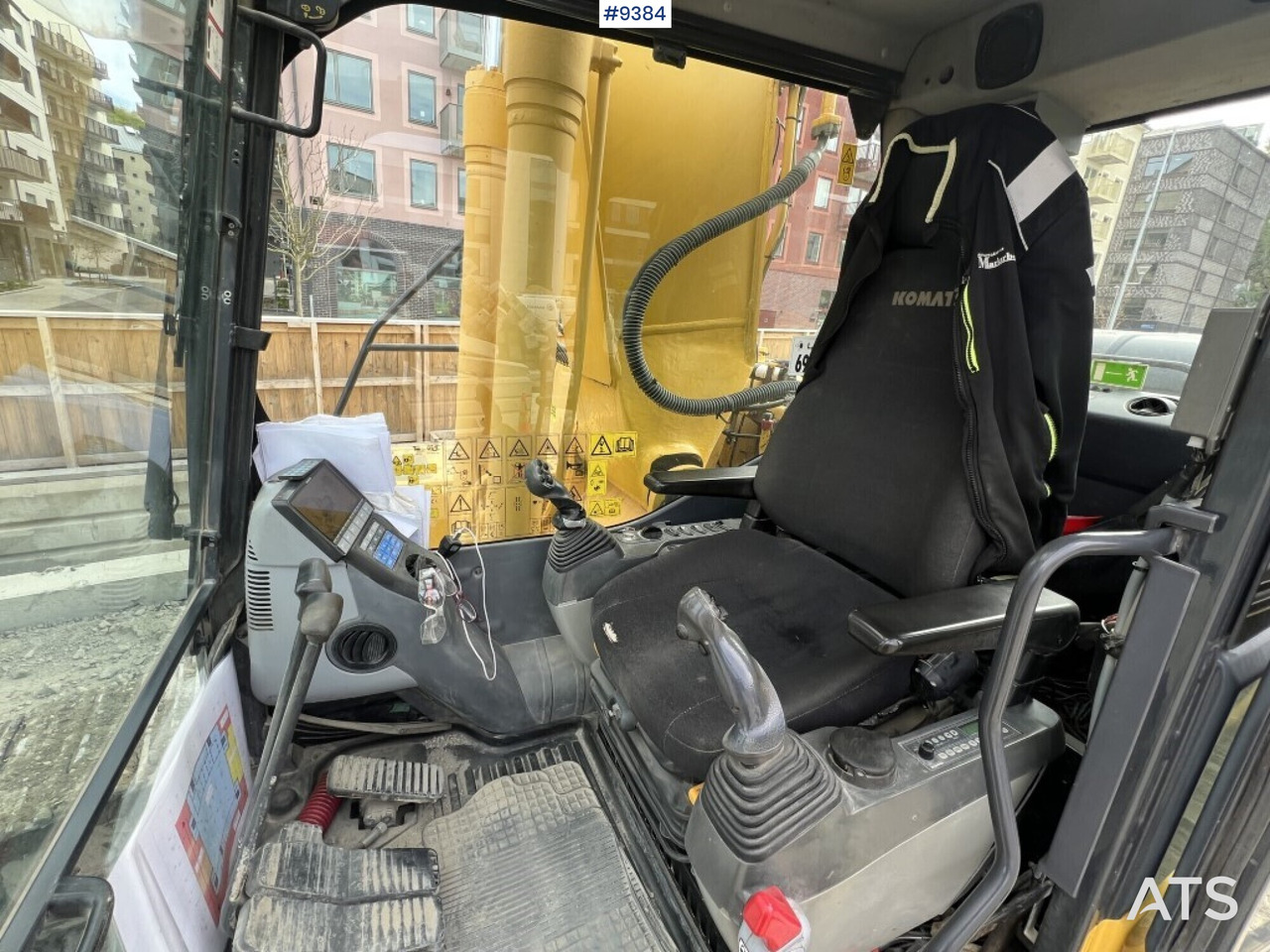 Tracked excavator Komatsu PC210LC (VIDEO) - Kettenbagger: das Bild 5 Tracked excavator Komatsu PC210LC (VIDEO) - Kettenbagger: das Bild 5