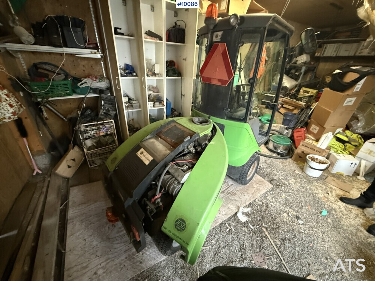 Utility machine Nilfisk EGHOLM City Ranger 2250 rep. object - Kehrmaschine: das Bild 4 Utility machine Nilfisk EGHOLM City Ranger 2250 rep. object - Kehrmaschine: das Bild 4