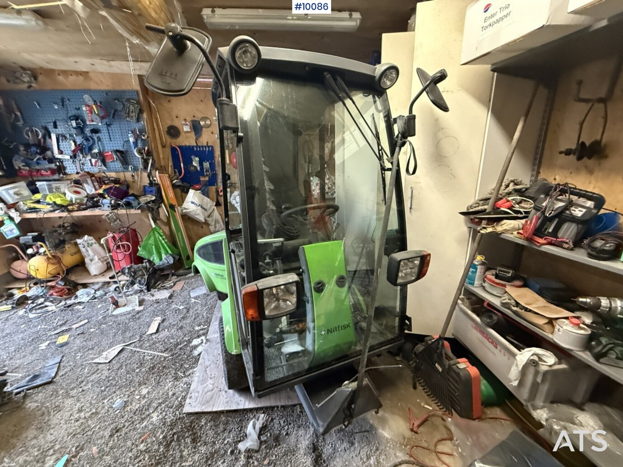 Utility machine Nilfisk EGHOLM City Ranger 2250 rep. object - Kehrmaschine: das Bild 3 Utility machine Nilfisk EGHOLM City Ranger 2250 rep. object - Kehrmaschine: das Bild 3