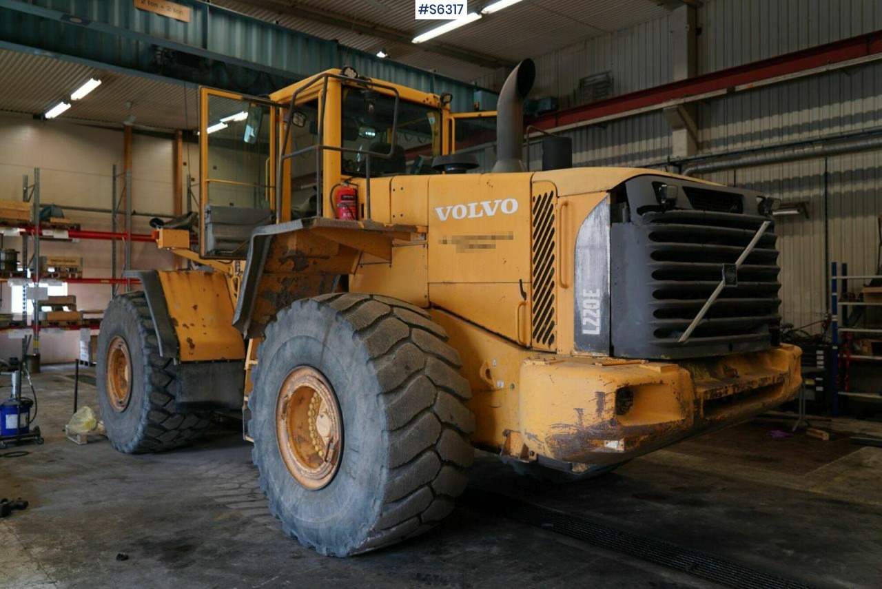 WHEEL LOADER VOLVO L220 E - Radlader: das Bild 2 WHEEL LOADER VOLVO L220 E - Radlader: das Bild 2