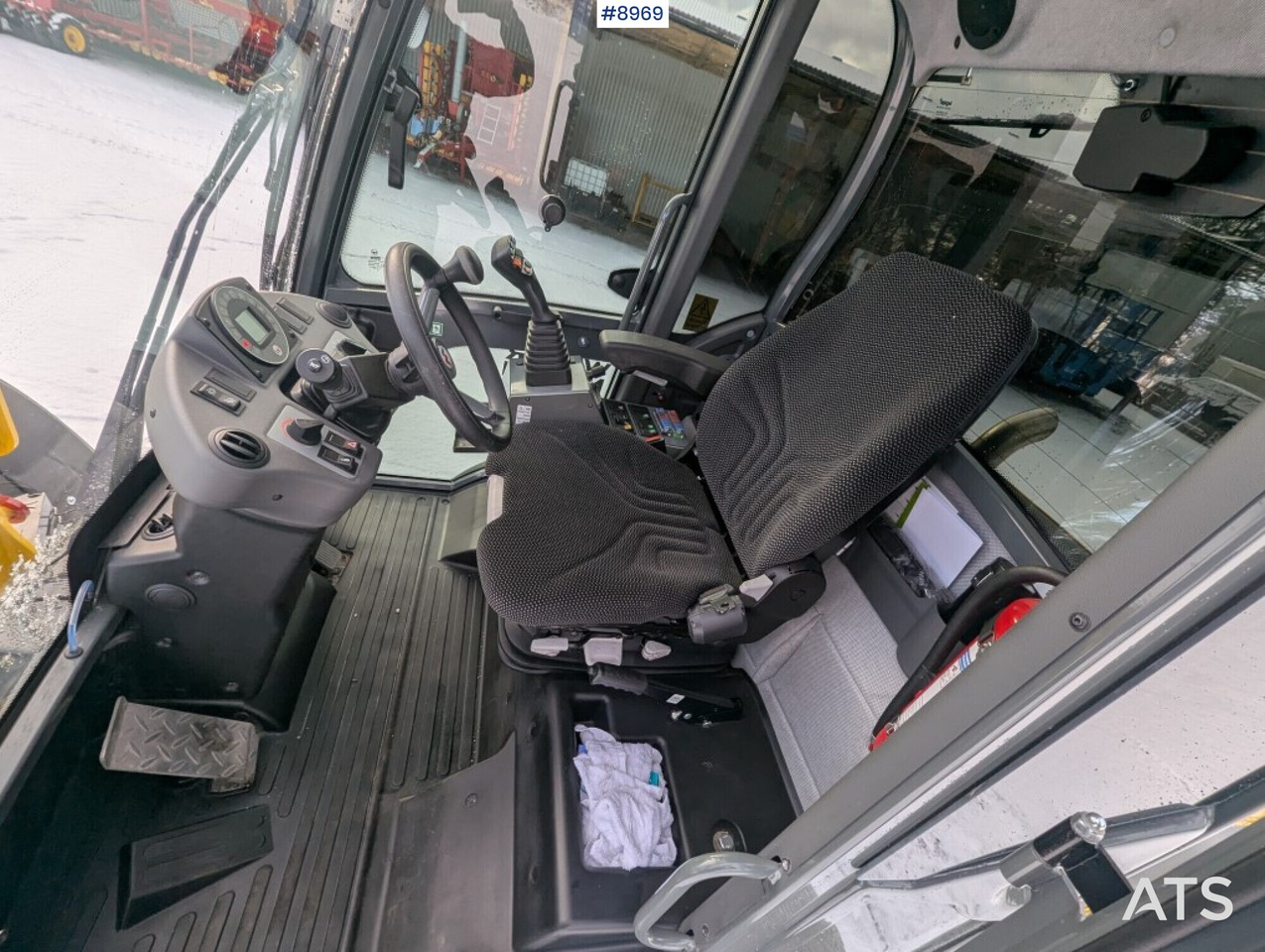 Wheel Loader Wacker Neuson WL52 with multiple attachments (SEE VIDEO) - Radlader: das Bild 5 Wheel Loader Wacker Neuson WL52 with multiple attachments (SEE VIDEO) - Radlader: das Bild 5