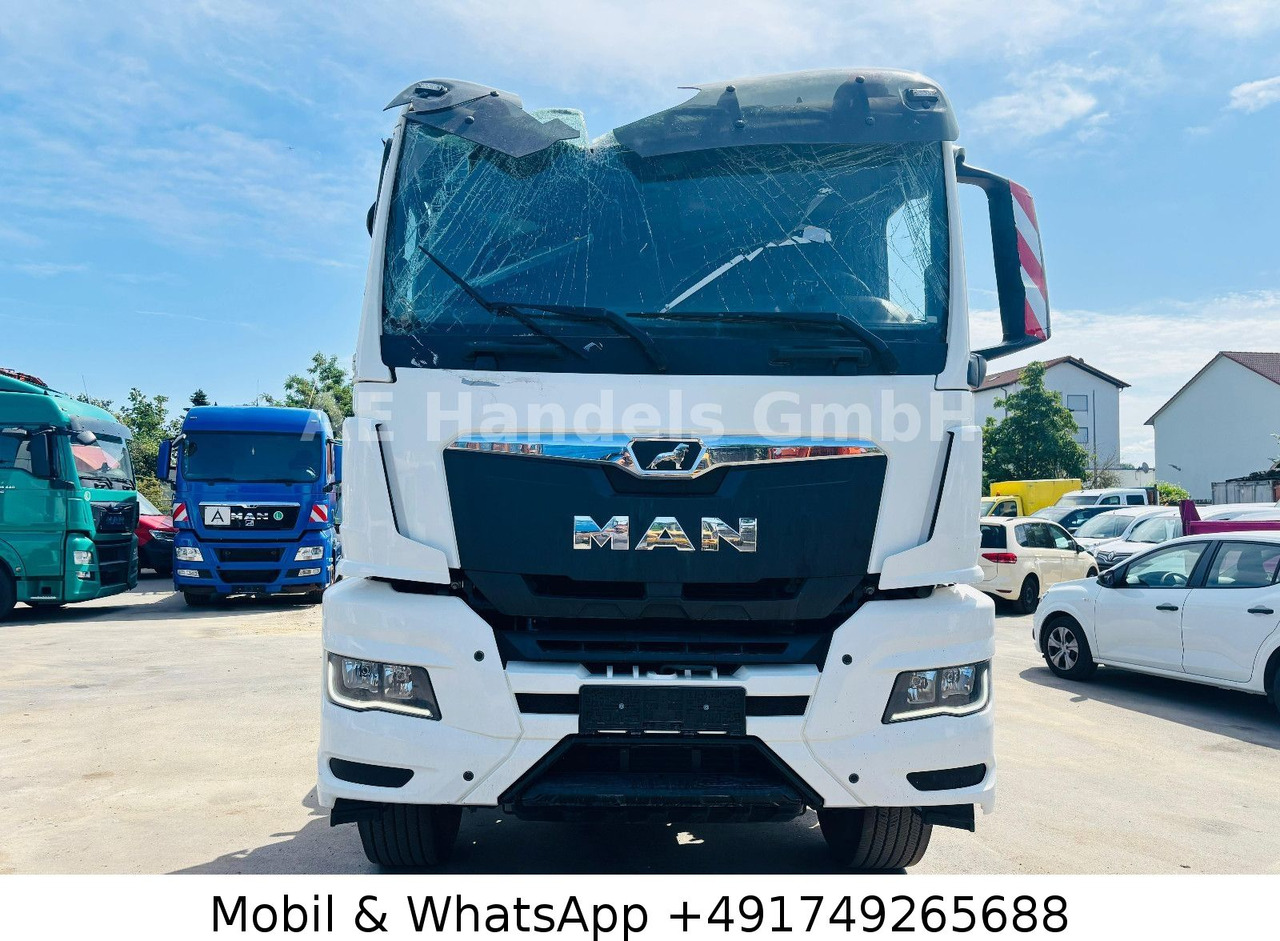 MAN TGS 32.520 GN BB 8x4 *ACC / AP / LED - Fahrgestell LKW: das Bild 2 MAN TGS 32.520 GN BB 8x4 *ACC / AP / LED - Fahrgestell LKW: das Bild 2