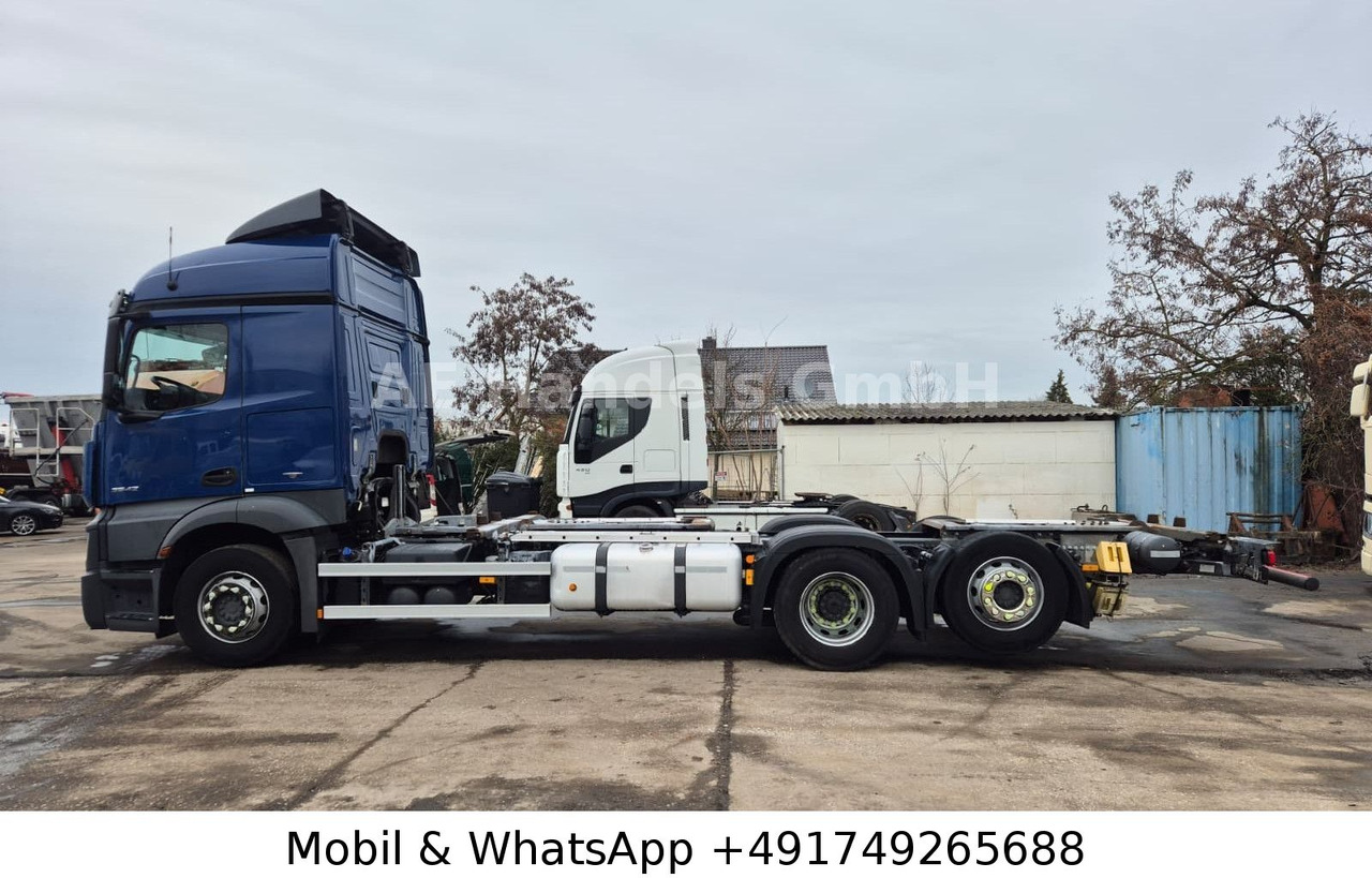 Mercedes-Benz Actros 4 2542 StreamSpace LL BDF *Retader/Multi - Containerwagen/ Wechselfahrgestell LKW: das Bild 3 Mercedes-Benz Actros 4 2542 StreamSpace LL BDF *Retader/Multi - Containerwagen/ Wechselfahrgestell LKW: das Bild 3