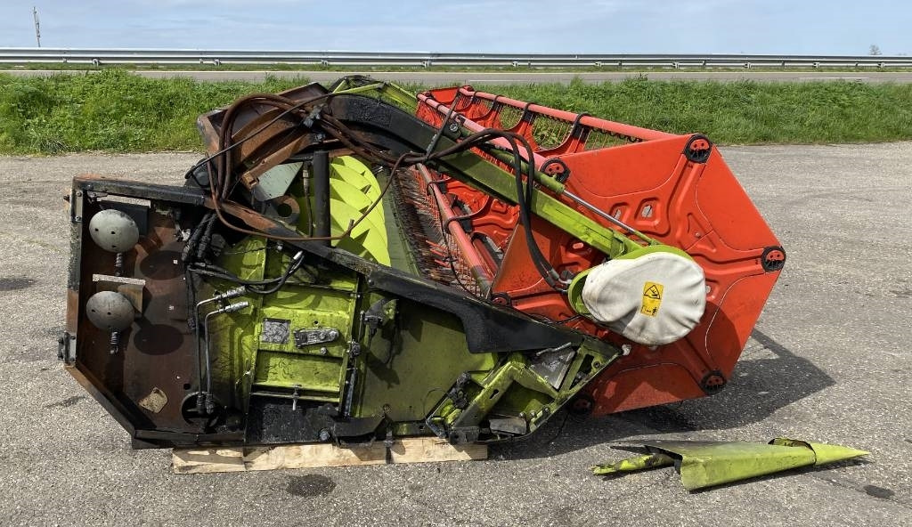 Claas V770 Type 528 - Zubehör für Erntemaschine: das Bild 3 Claas V770 Type 528 - Zubehör für Erntemaschine: das Bild 3