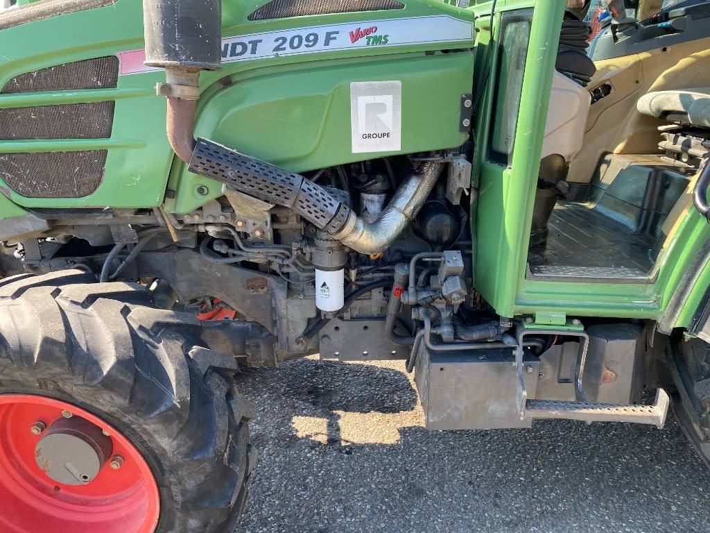 Traktor Fendt 209F Vario TMS 1er Main endommagé: das Bild 27