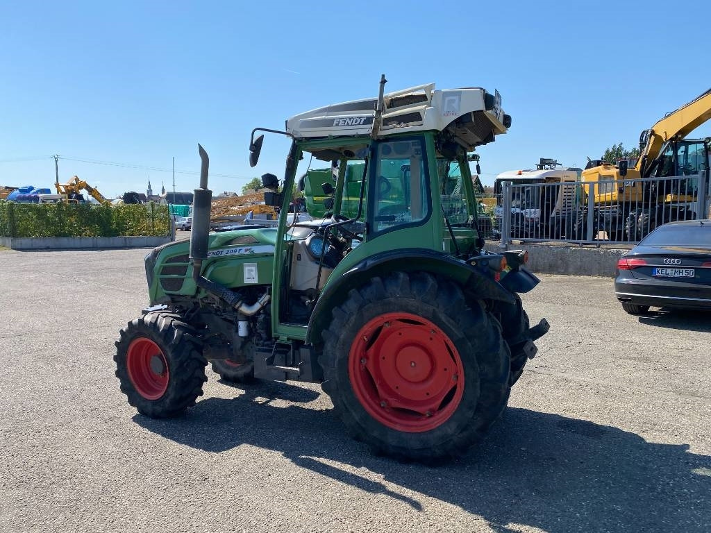 Traktor Fendt 209F Vario TMS 1er Main endommagé: das Bild 6