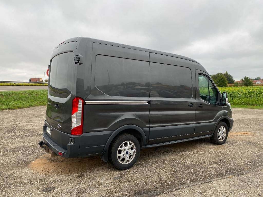 Ford TRANSIT L2H2 2.0 TDCI EcoBlue 130 A Réparer - Koffer Transporter: das Bild 4 Ford TRANSIT L2H2 2.0 TDCI EcoBlue 130 A Réparer - Koffer Transporter: das Bild 4