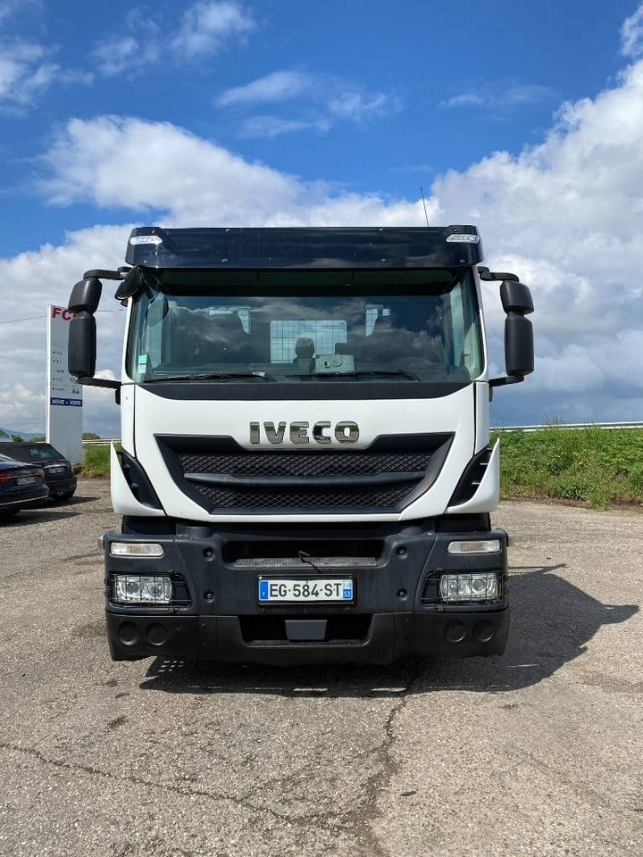 Iveco STRALIS 360 e6 A Réparer - Autotransporter LKW: das Bild 2 Iveco STRALIS 360 e6 A Réparer - Autotransporter LKW: das Bild 2
