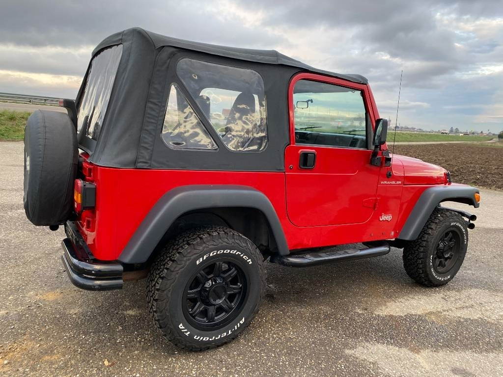 Jeep WRANGLER 2.5i 118 Véhicule d'Origine Française - SUV/ Geländewagen: das Bild 4 Jeep WRANGLER 2.5i 118 Véhicule d'Origine Française - SUV/ Geländewagen: das Bild 4