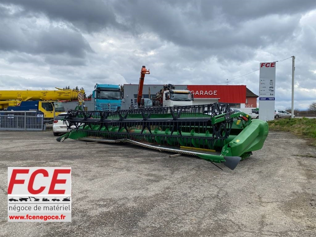 John Deere 730 X Origine Françaises endommagée - Zubehör für Erntemaschine: das Bild 1 John Deere 730 X Origine Françaises endommagée - Zubehör für Erntemaschine: das Bild 1