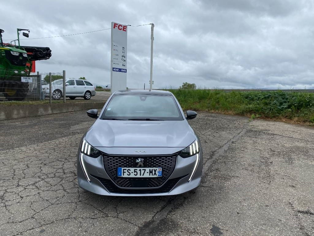 Peugeot e208 136/GT-Line Toit Panoramique 1er Main - PKW: das Bild 2 Peugeot e208 136/GT-Line Toit Panoramique 1er Main - PKW: das Bild 2