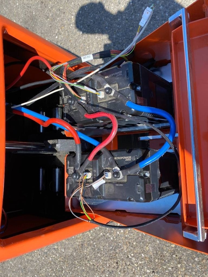 Kommissionierer Toyota BT/MOVIT TSE 150-708 1er MAIN endommagé: das Bild 15