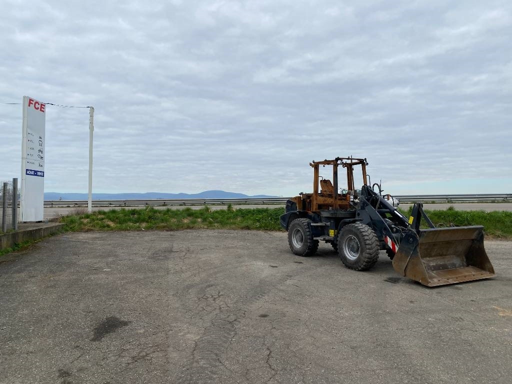 Yanmar V 100 / Certificat CE endommagée - Radlader: das Bild 3 Yanmar V 100 / Certificat CE endommagée - Radlader: das Bild 3