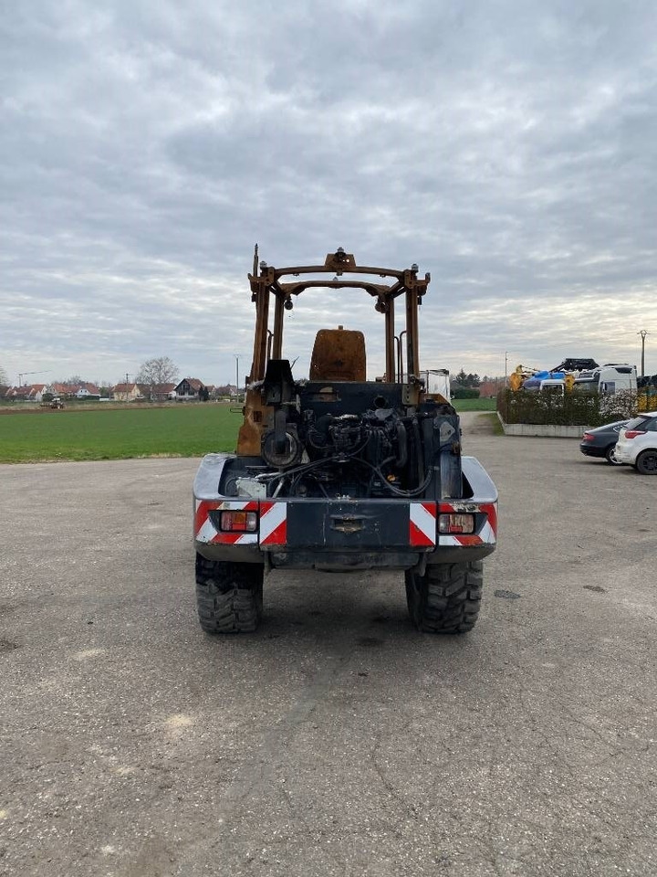 Yanmar V 100 / Certificat CE endommagée - Radlader: das Bild 5 Yanmar V 100 / Certificat CE endommagée - Radlader: das Bild 5