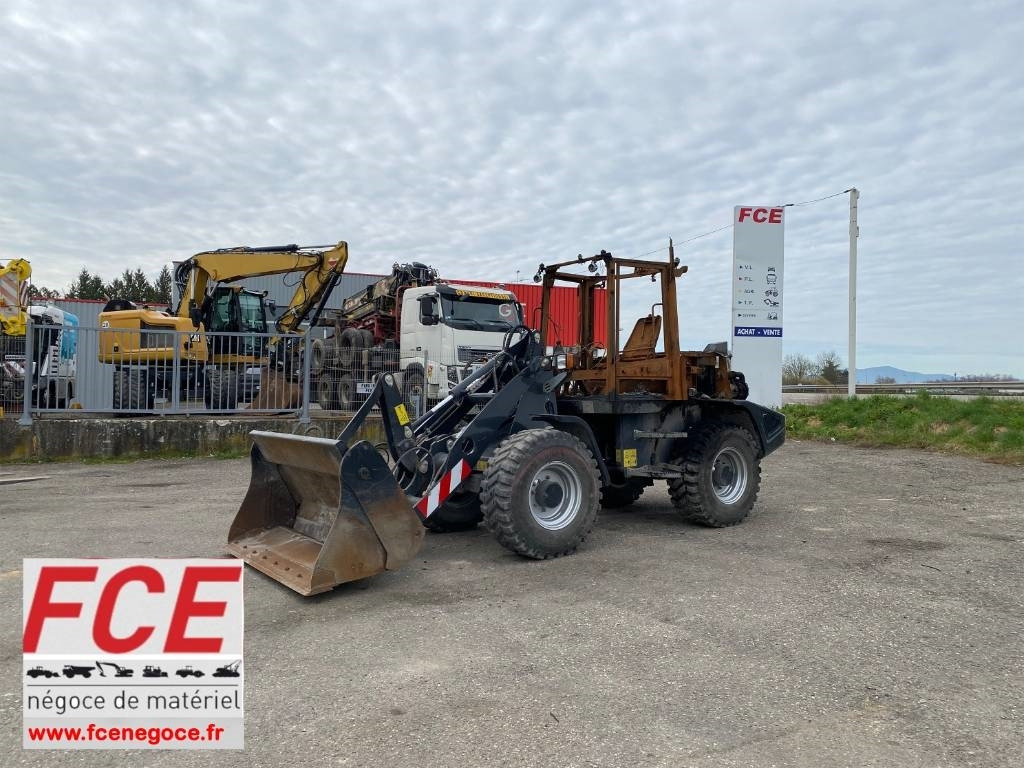 Yanmar V 100 / Certificat CE endommagée - Radlader: das Bild 1 Yanmar V 100 / Certificat CE endommagée - Radlader: das Bild 1