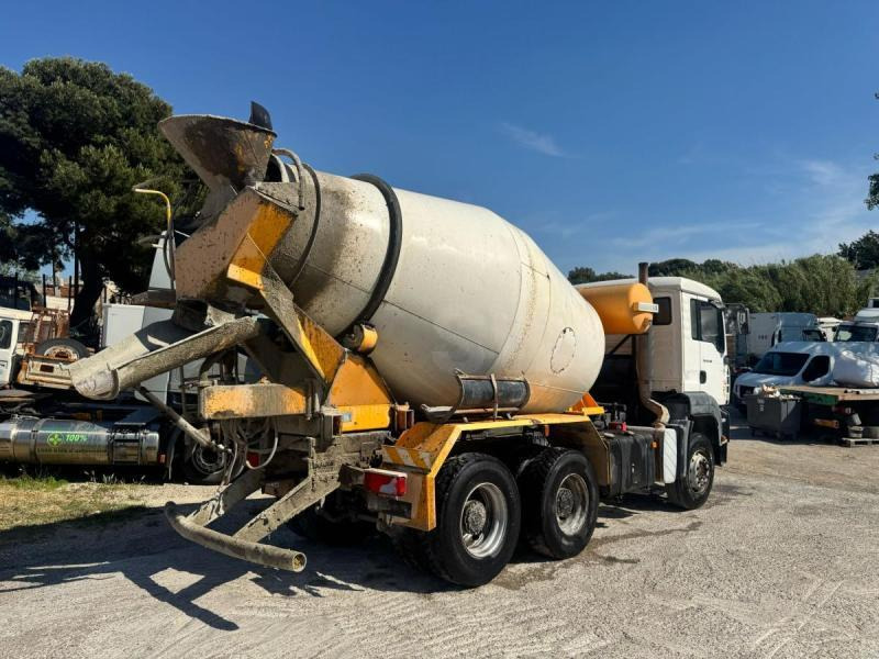 MAN TGA 26.350 - Fahrmischer: das Bild 5 MAN TGA 26.350 - Fahrmischer: das Bild 5