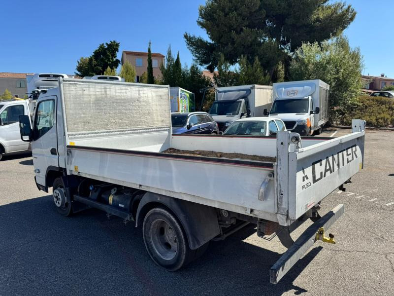Mitsubishi Fuso Canter 3C15 - Kipper Transporter: das Bild 4 Mitsubishi Fuso Canter 3C15 - Kipper Transporter: das Bild 4