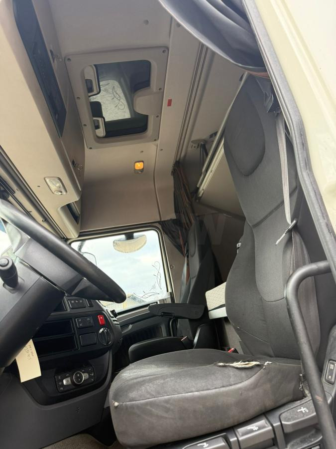 Sattelzugmaschine DAF XF 480: das Bild 6