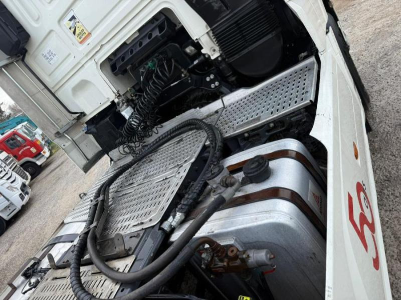 Sattelzugmaschine DAF XF 480: das Bild 7