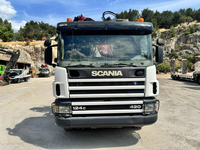 Scania C 124 420 - Abrollkipper: das Bild 2 Scania C 124 420 - Abrollkipper: das Bild 2