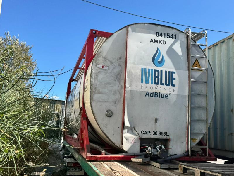 VAN HOOL NV - Lagertank: das Bild 3 VAN HOOL NV - Lagertank: das Bild 3