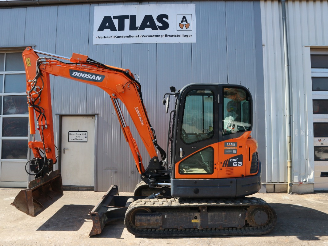 Doosan DX63-3 - Minibagger: das Bild 2 Doosan DX63-3 - Minibagger: das Bild 2