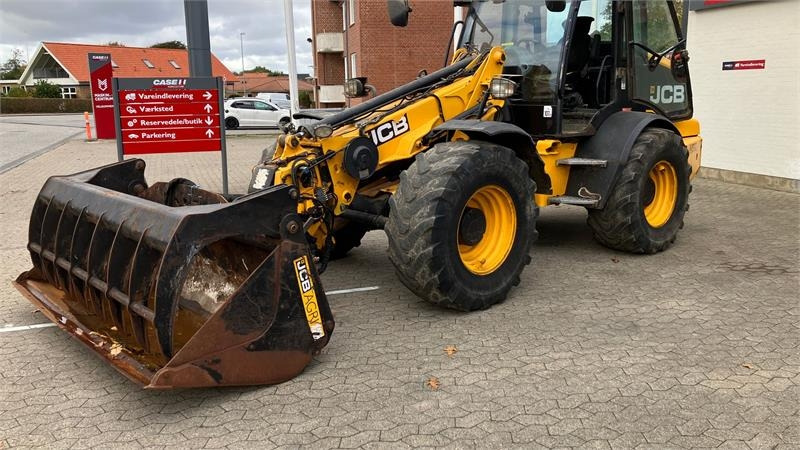 JCB TM 320S Agri - Teleskoplader: das Bild 2 JCB TM 320S Agri - Teleskoplader: das Bild 2