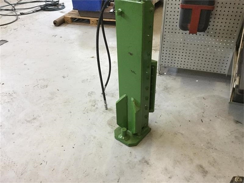 Krone Big X 630 Hitch BEMÆRK lang model - Schnellwechsler für Feldhäcksler: das Bild 4 Krone Big X 630 Hitch BEMÆRK lang model - Schnellwechsler für Feldhäcksler: das Bild 4