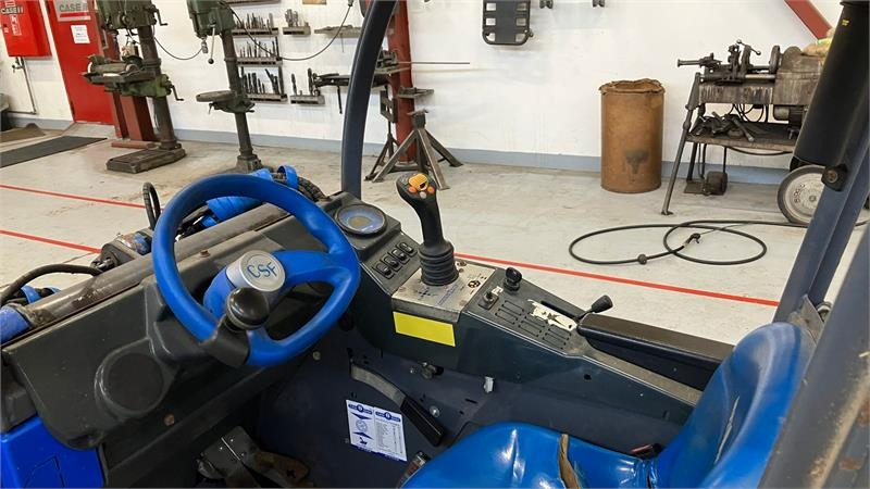 Multione 5.3 5.3 - Hoflader: das Bild 4 Multione 5.3 5.3 - Hoflader: das Bild 4