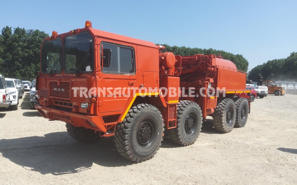 Man KAT 1 8x8 12.7L TURBO DIESEL GRUE 7 tonnes ATLAS KM4300 M5 + CITERNE CARBURANT mobile 3.500 litres - EXPORT OUT EU - Tankwagen, Autokran: das Bild 1 Man KAT 1 8x8 12.7L TURBO DIESEL GRUE 7 tonnes ATLAS KM4300 M5 + CITERNE CARBURANT mobile 3.500 litres - EXPORT OUT EU - Tankwagen, Autokran: das Bild 1