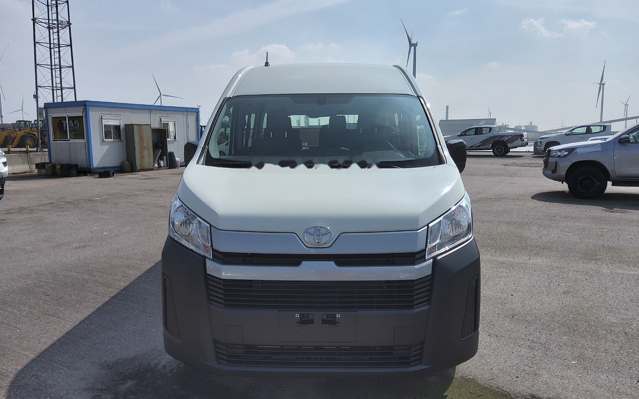 Toyota Hiace HIGH ROOF / TOIT HAUT 2.8L Diesel Manual base - Kleinbus, Personentransporter: das Bild 5 Toyota Hiace HIGH ROOF / TOIT HAUT 2.8L Diesel Manual base - Kleinbus, Personentransporter: das Bild 5