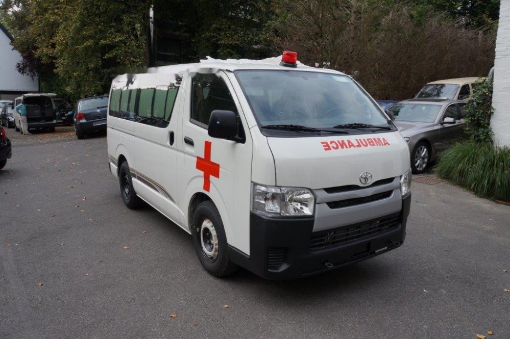 Toyota Hiace STANDARD ROOF ambulance 2.5L Diesel Manual - Kleinbus, Personentransporter: das Bild 5 Toyota Hiace STANDARD ROOF ambulance 2.5L Diesel Manual - Kleinbus, Personentransporter: das Bild 5