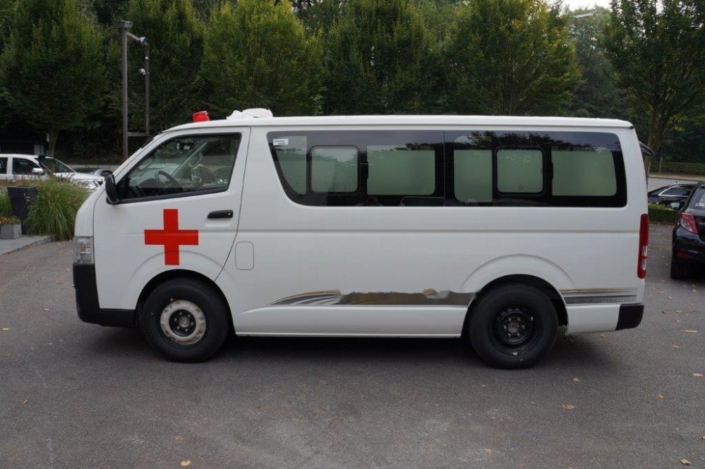 Toyota Hiace STANDARD ROOF ambulance 2.5L Diesel Manual - Kleinbus, Personentransporter: das Bild 2 Toyota Hiace STANDARD ROOF ambulance 2.5L Diesel Manual - Kleinbus, Personentransporter: das Bild 2