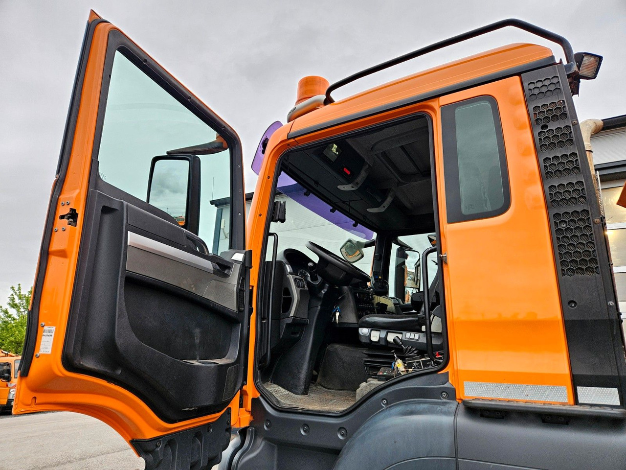Kipper, Autokran MAN TGS 28.360 6x4-4 HIAB 144E-4 Kran Euro5: das Bild 16