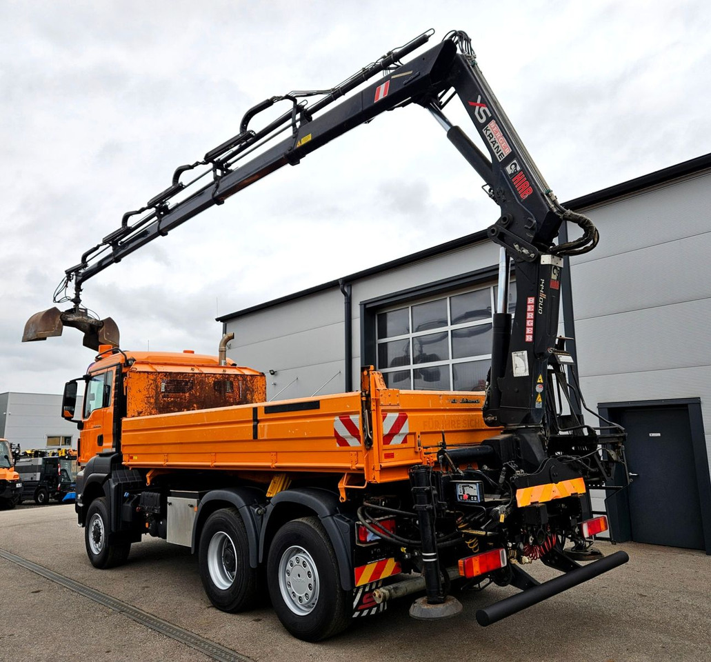 Kipper, Autokran MAN TGS 28.360 6x4-4 HIAB 144E-4 Kran Euro5: das Bild 9