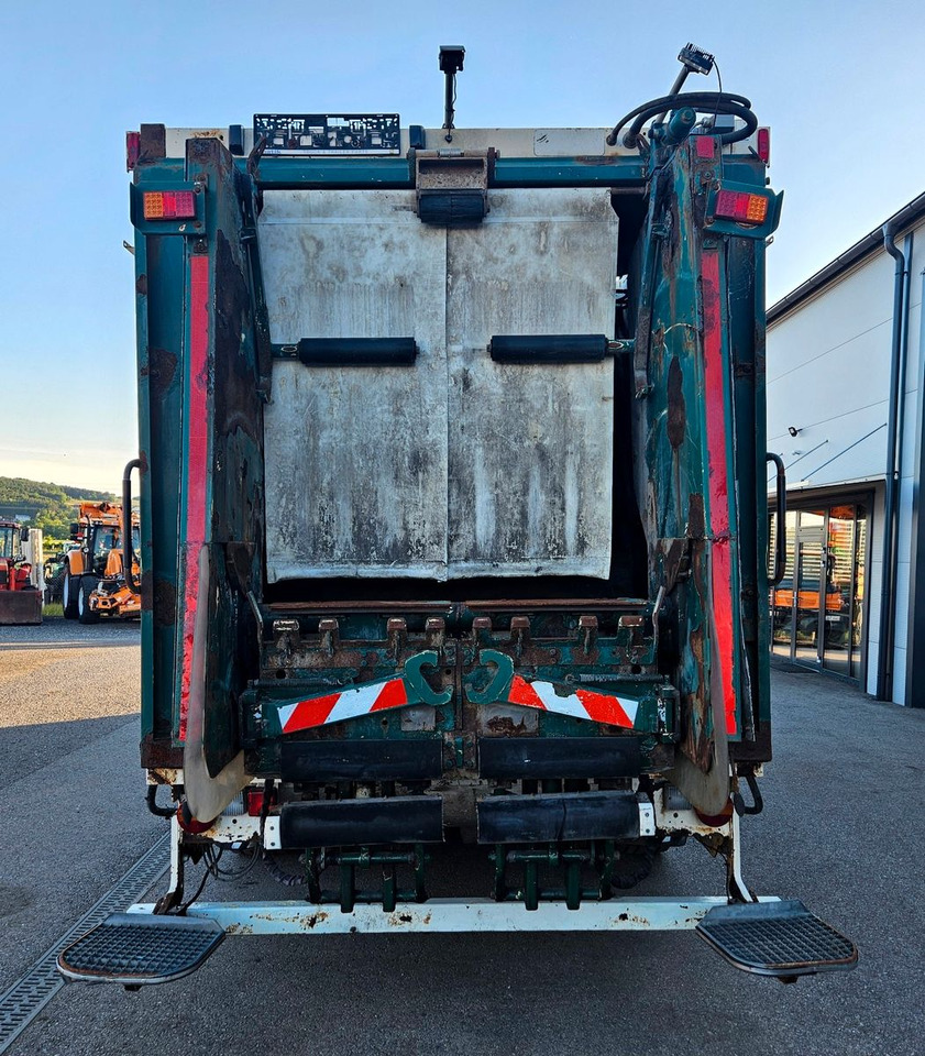 MAN TGS 28.360 MUT FAUN Variopress EEV - Müllwagen: das Bild 4 MAN TGS 28.360 MUT FAUN Variopress EEV - Müllwagen: das Bild 4