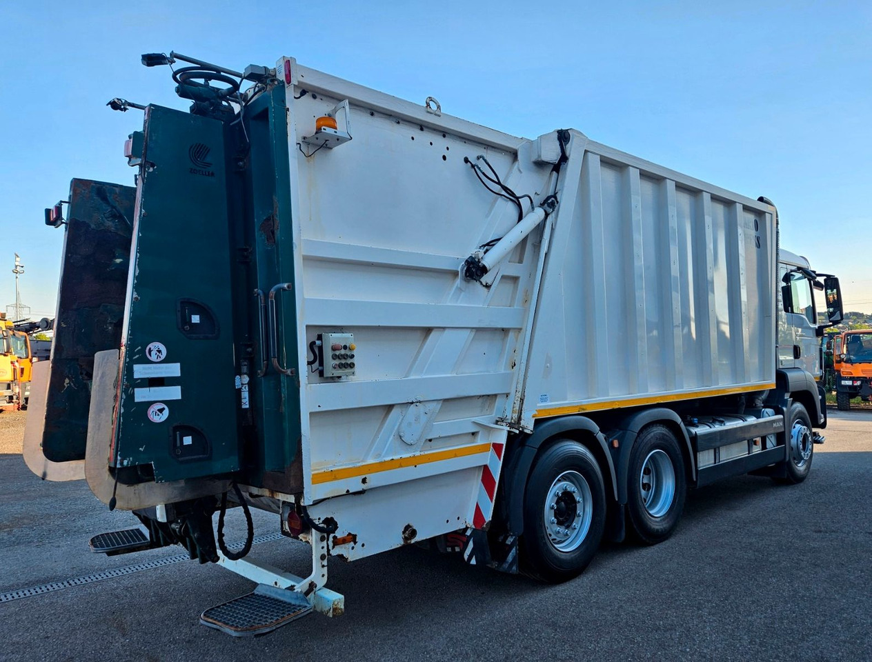 MAN TGS 28.360 MUT FAUN Variopress EEV - Müllwagen: das Bild 5 MAN TGS 28.360 MUT FAUN Variopress EEV - Müllwagen: das Bild 5