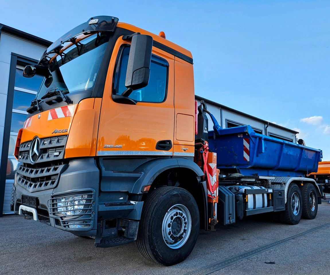Mercedes-Benz AROCS 2645 6x4 Kran Atlas 240.2E A4 - Abrollkipper, Autokran: das Bild 1 Mercedes-Benz AROCS 2645 6x4 Kran Atlas 240.2E A4 - Abrollkipper, Autokran: das Bild 1