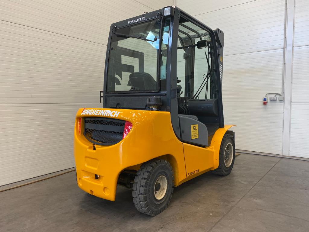 Jungheinrich DFG430 - Dieselstapler: das Bild 4 Jungheinrich DFG430 - Dieselstapler: das Bild 4
