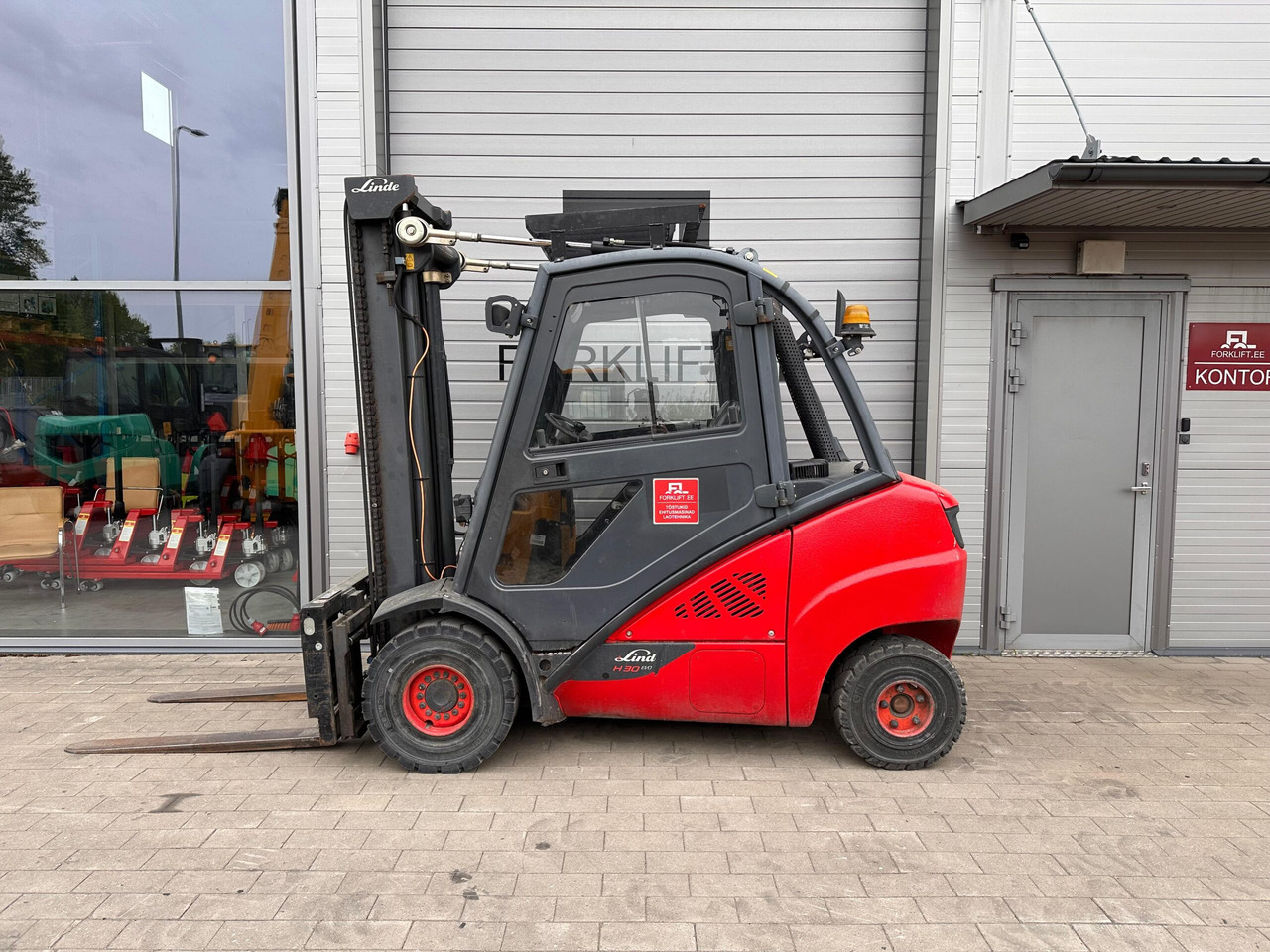 Linde H30D-02 - Dieselstapler: das Bild 2 Linde H30D-02 - Dieselstapler: das Bild 2