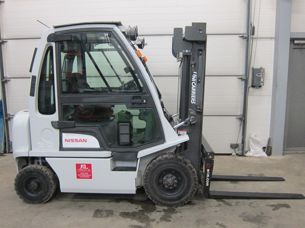 NISSAN Y1D2A20Q - Dieselstapler: das Bild 2 NISSAN Y1D2A20Q - Dieselstapler: das Bild 2