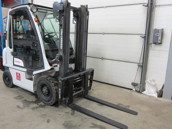 NISSAN Y1D2A20Q - Dieselstapler: das Bild 3 NISSAN Y1D2A20Q - Dieselstapler: das Bild 3