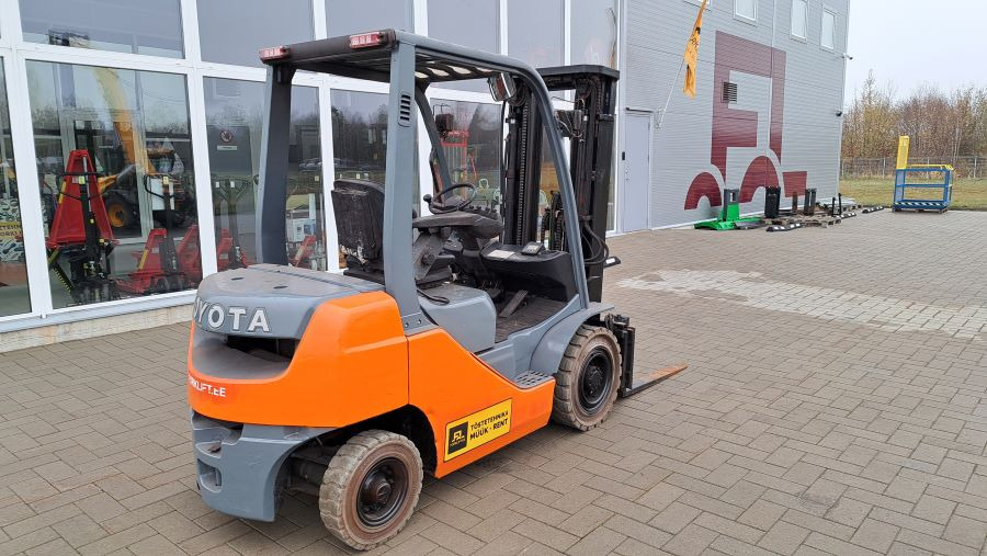 Toyota 02-8FDF20 - Dieselstapler: das Bild 4 Toyota 02-8FDF20 - Dieselstapler: das Bild 4