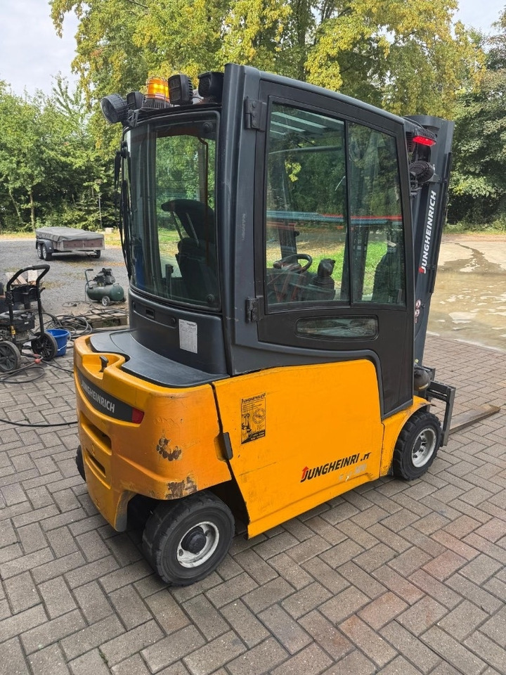 JUNGHEINRICH EFG320 - Elektrostapler: das Bild 4 JUNGHEINRICH EFG320 - Elektrostapler: das Bild 4