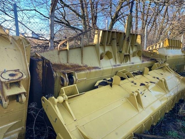 CAT D 8 U-blade - Planierschild für Baumaschine: das Bild 1 CAT D 8 U-blade - Planierschild für Baumaschine: das Bild 1